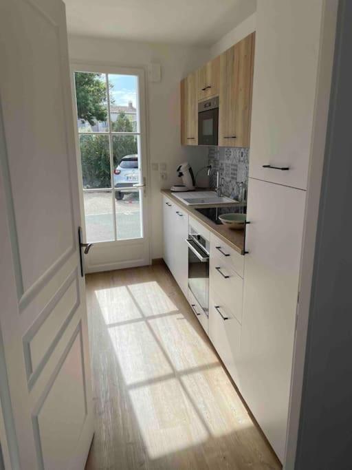 Maison De Vacances La Flotte 00491Ui Εξωτερικό φωτογραφία