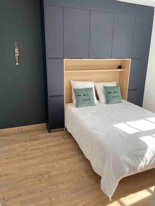 Maison De Vacances La Flotte 00491Ui Εξωτερικό φωτογραφία